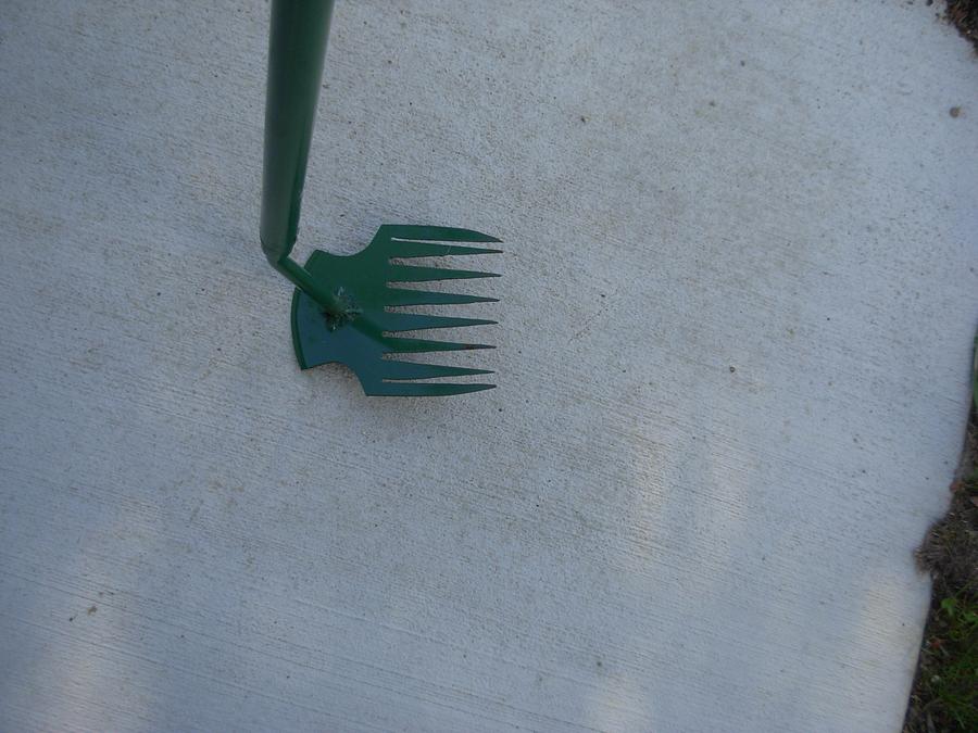 Weed puller