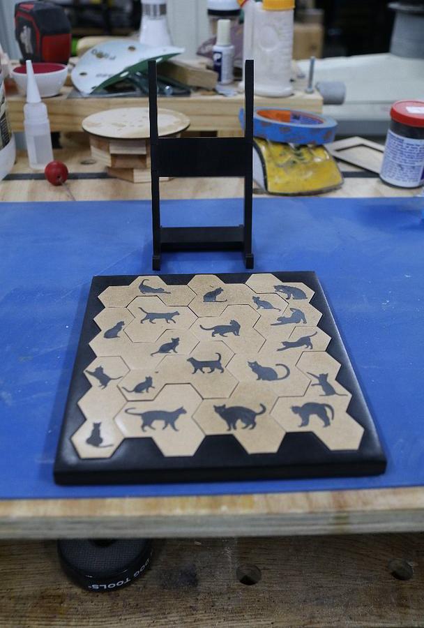 “Hexy” Jigsaw Puzzle.