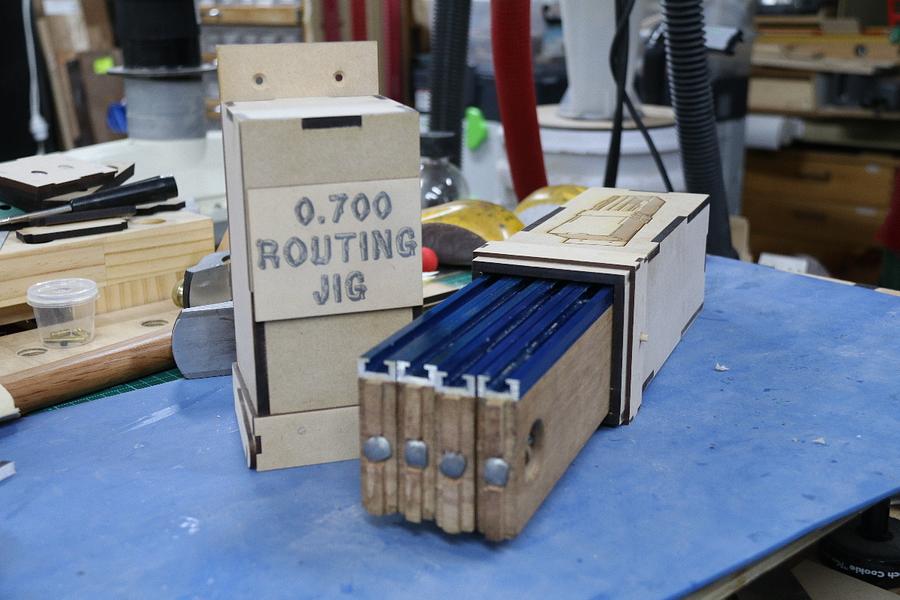 Adjustable Routing Jig Box 