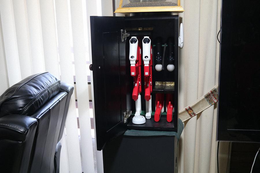 “RAY Gun” Cabinet.