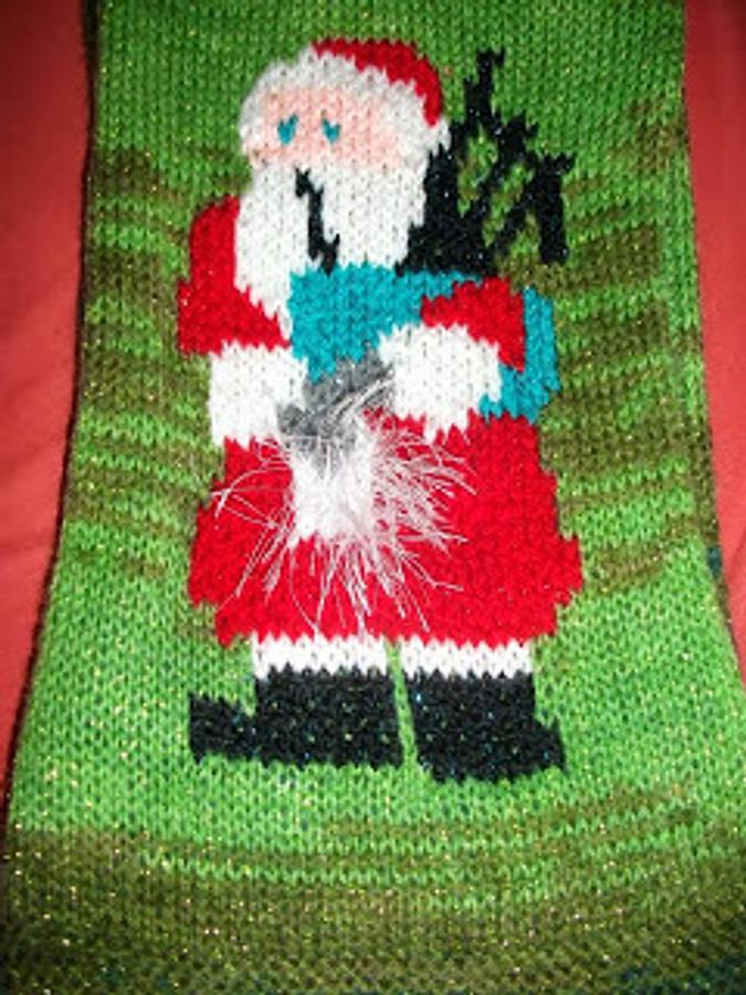 piper santa scarf