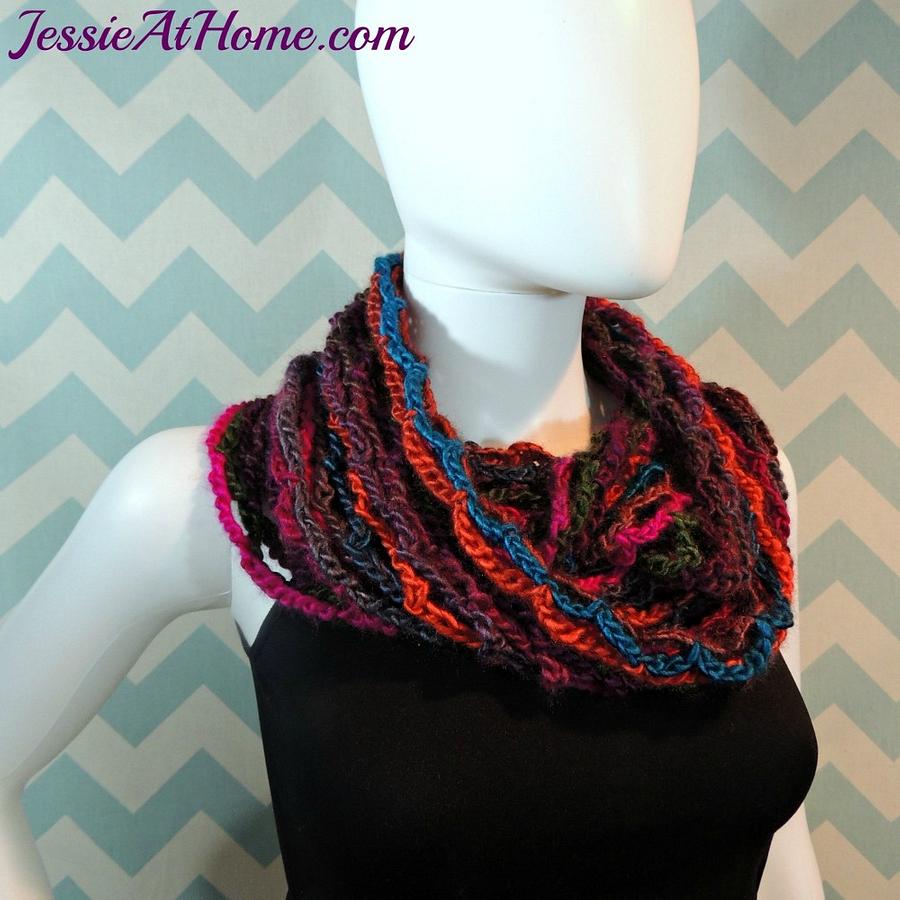 Nettie’s Super Simple Cowl