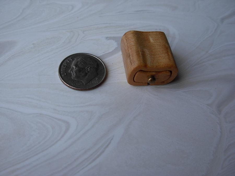 Tiny Scrollsaw Box