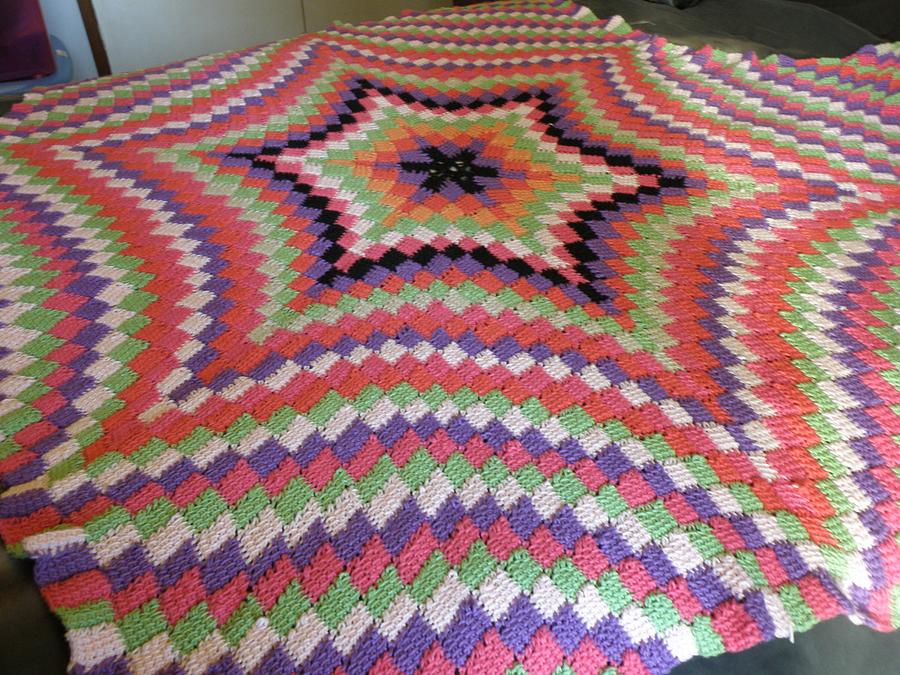 tunisian entrelac Star Afghan 