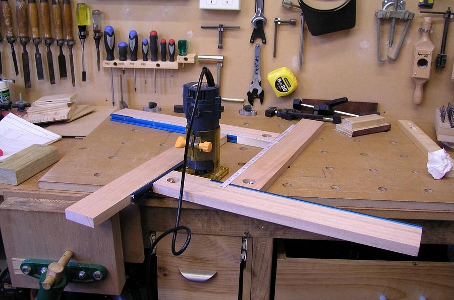 Adjustable Oblong Routing Jig