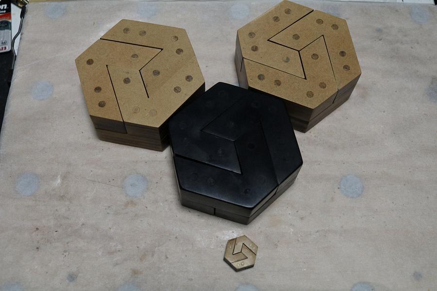 HEXAGON Puzzle.