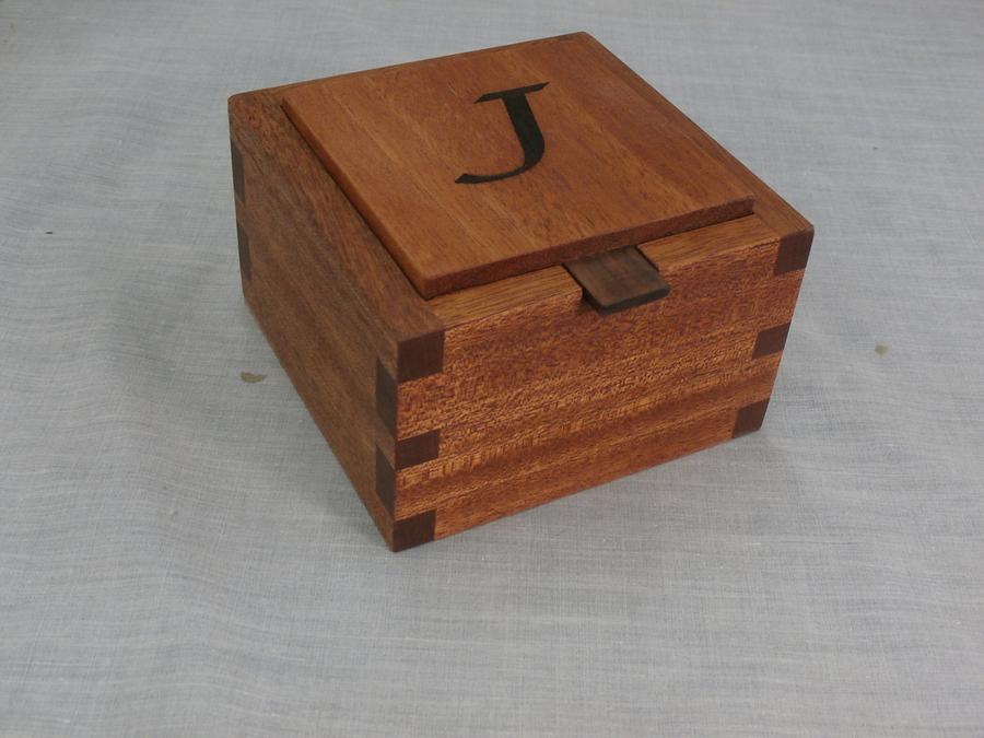 small tilt up lid boxes