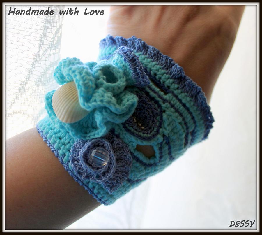 Crochet cuff bracelet "Sea reef"