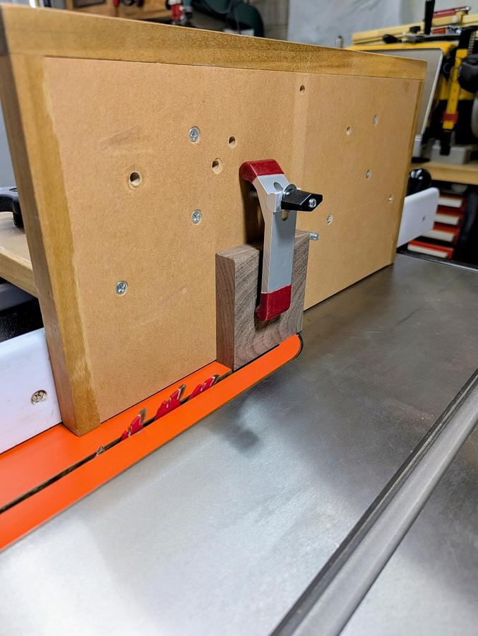 Table saw fence tenoning jig.