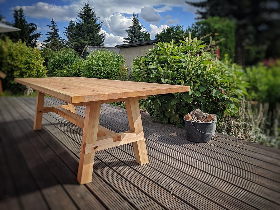 Garden table