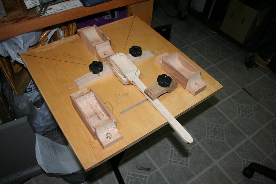 SPOON CARVING JIG
