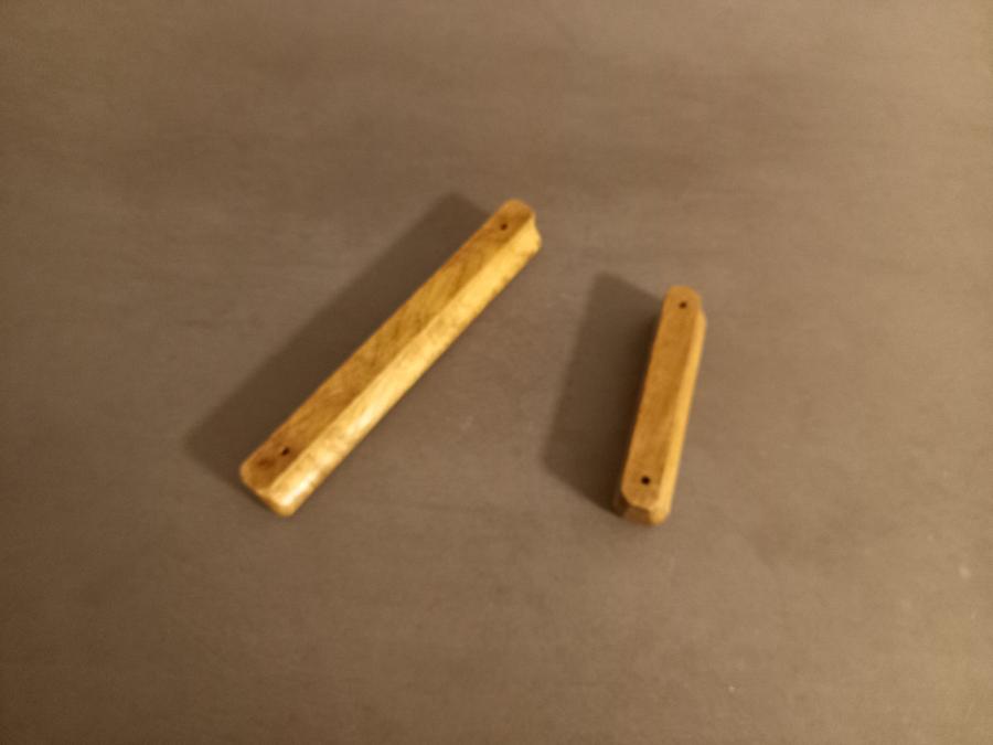 OAK FURNITURE HANDLES