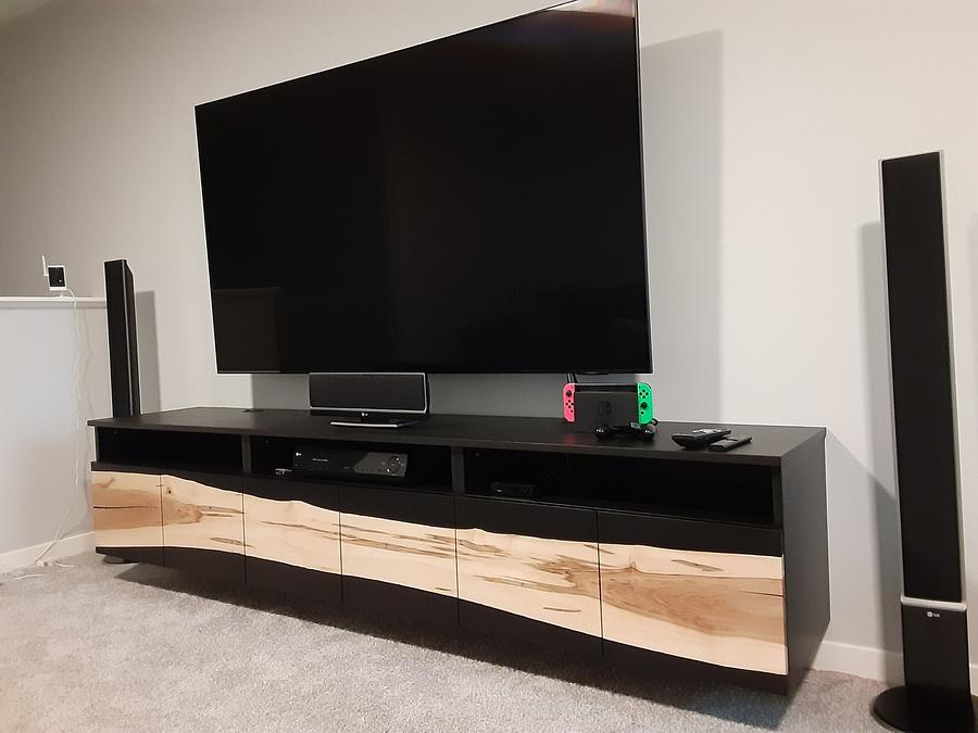 Ambrosia Maple Media Unit