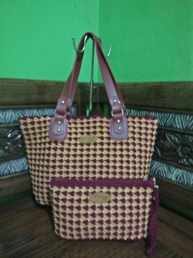 Maroon gold handbags