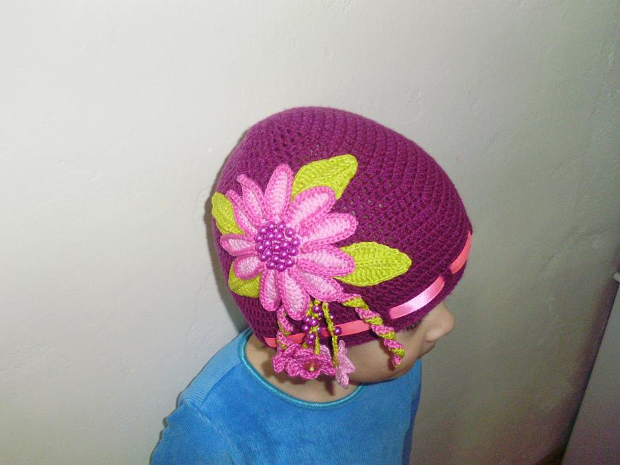 Spring cap with flowers