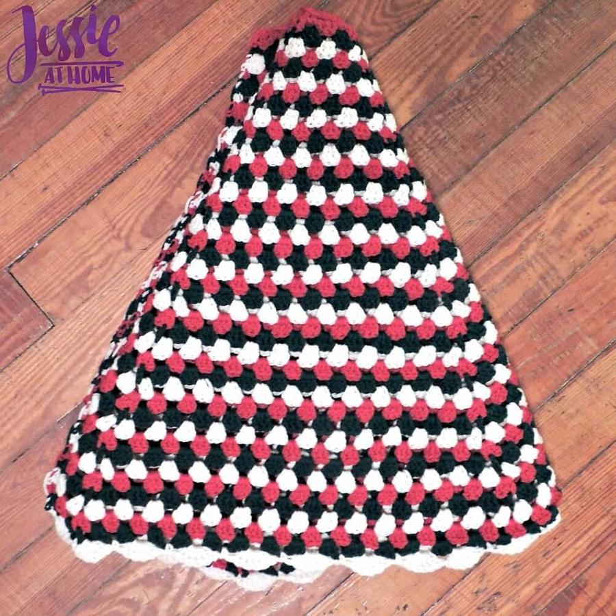 Granny Stripe Tree Skirt