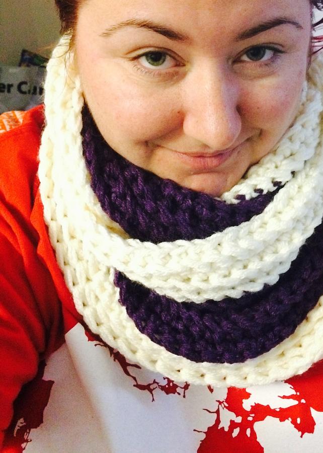 Twisted infinity scarf