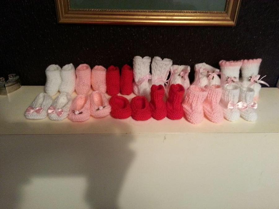 Newborn shoes and booties 