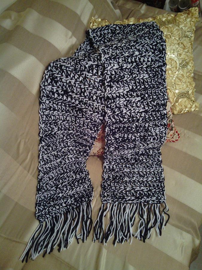 Black & White Scarf