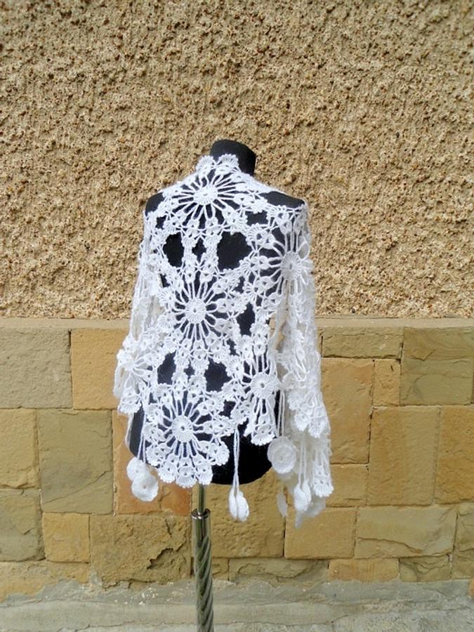 Wedding Shawl, Bridal White Shawl, Lace Bridesmaid Fashion, Crochet Wedding Cape