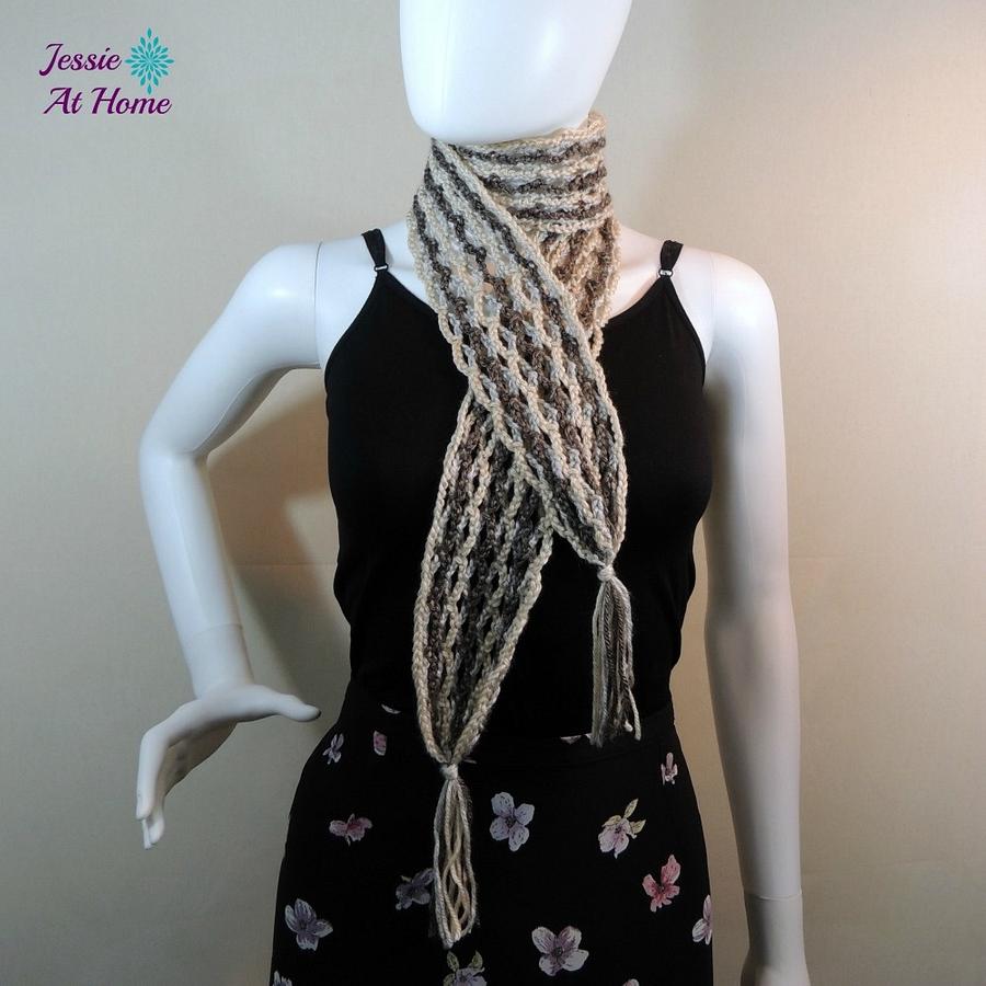 Nettie’s Super Simple Tassel Scarf