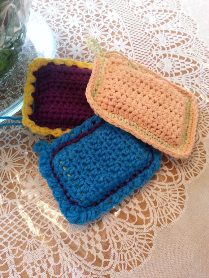 Crocheted spongies