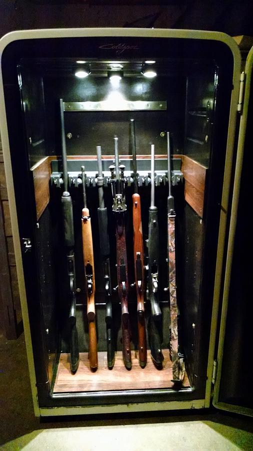 Hidden gun cabinet