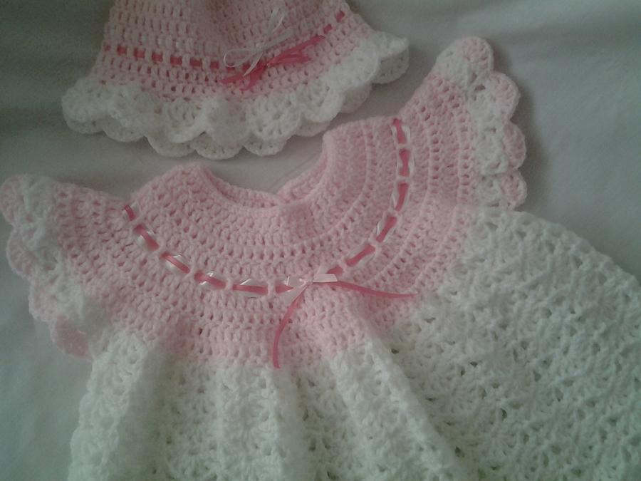 Beautiful angel top and frilled hat