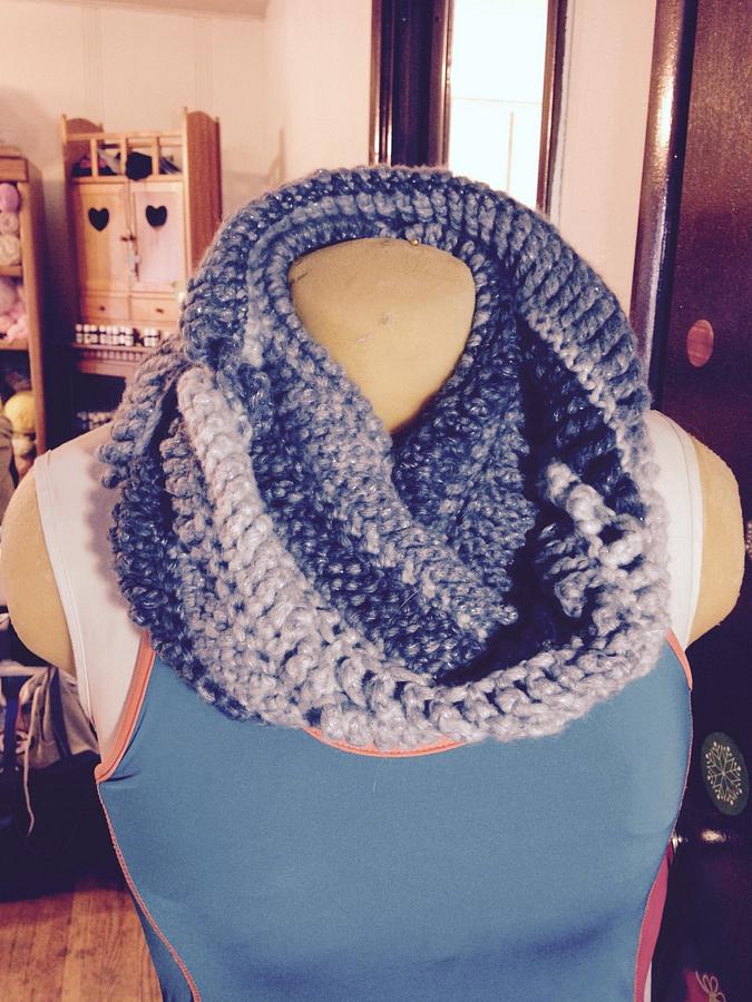 Pocket infinity scarf