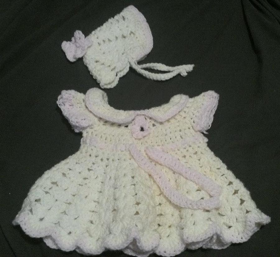 Newborn pink trim set