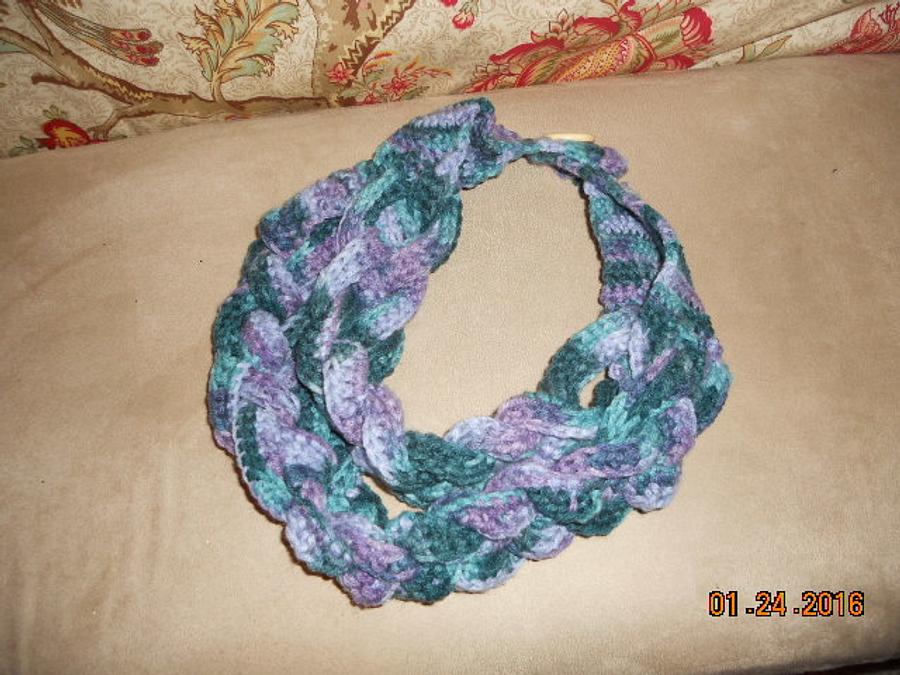 Double layered braided cowl