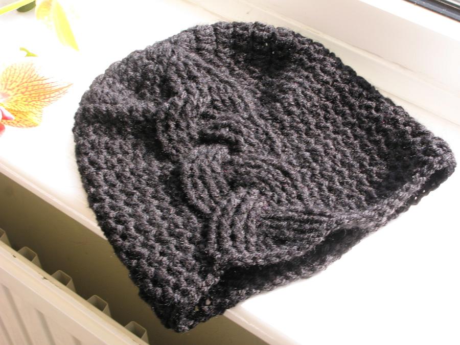 Cable beanie