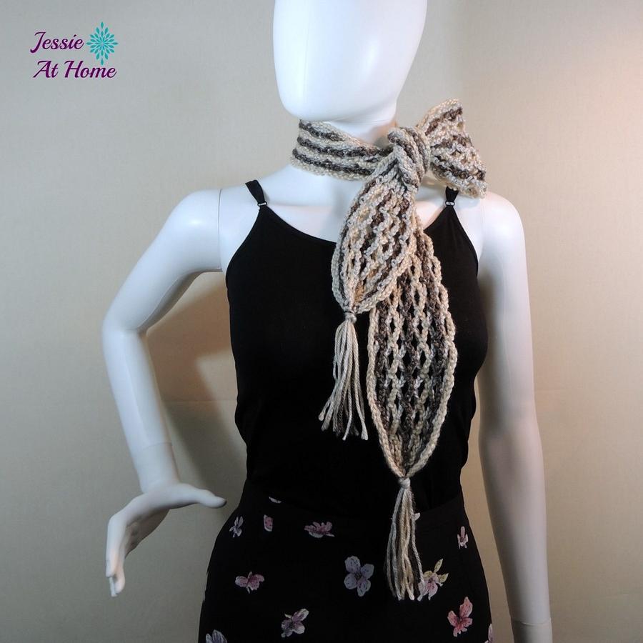 Nettie’s Super Simple Tassel Scarf