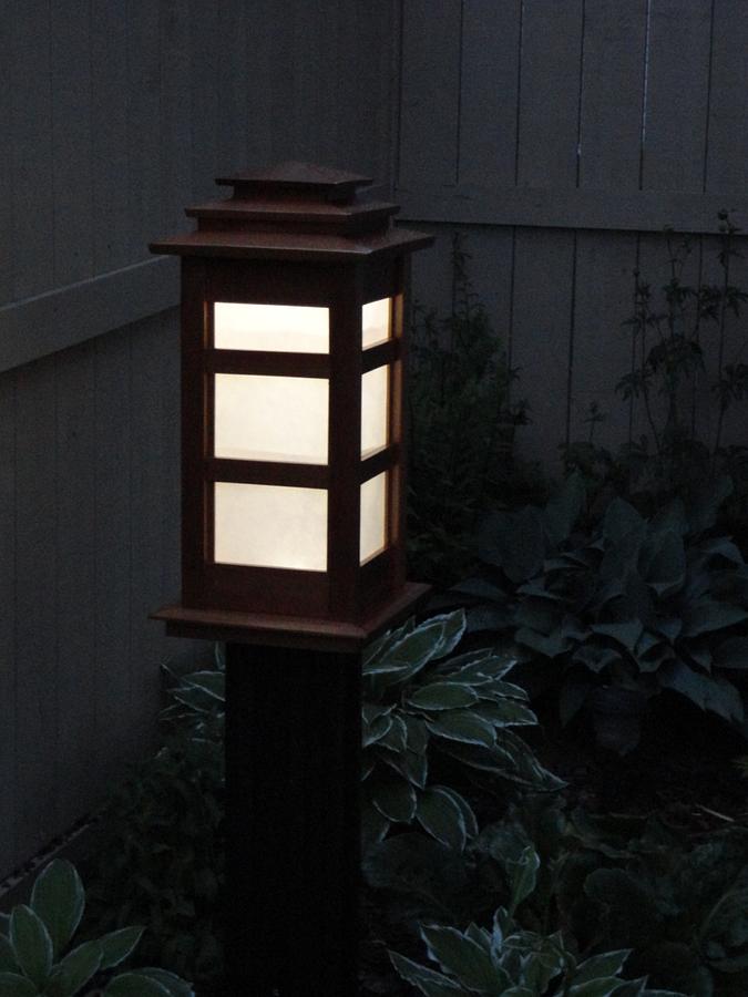 GARDEN LIGHT 