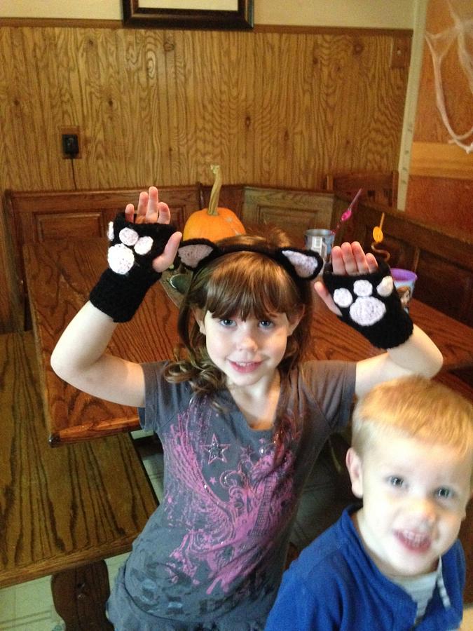 Kitty ears and paw mits