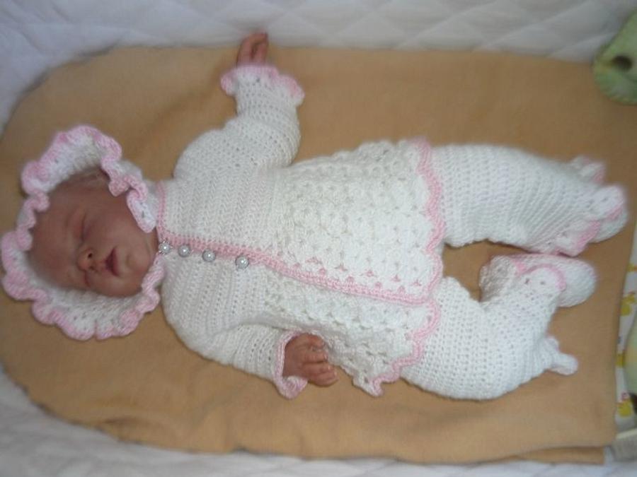 Full Newborn Baby 4 piece Outfit