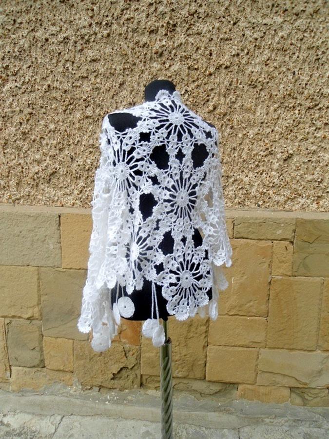 Wedding Shawl, Bridal White Shawl, Lace Bridesmaid Fashion, Crochet Wedding Cape