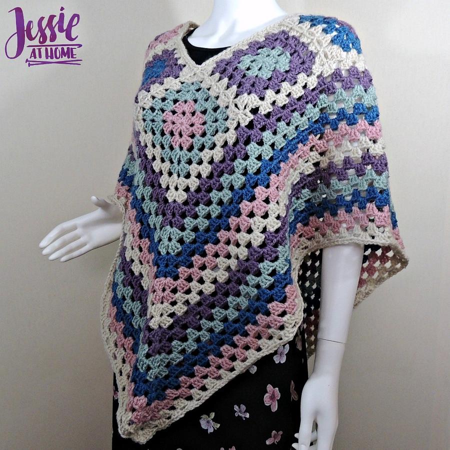 Granny Border Poncho