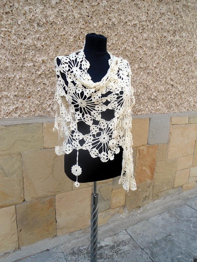 Crochet Wedding Shawl, Bridal Champagne Shawl, Bridesmaid Wrap, Lace Bridesmaid Fashion 