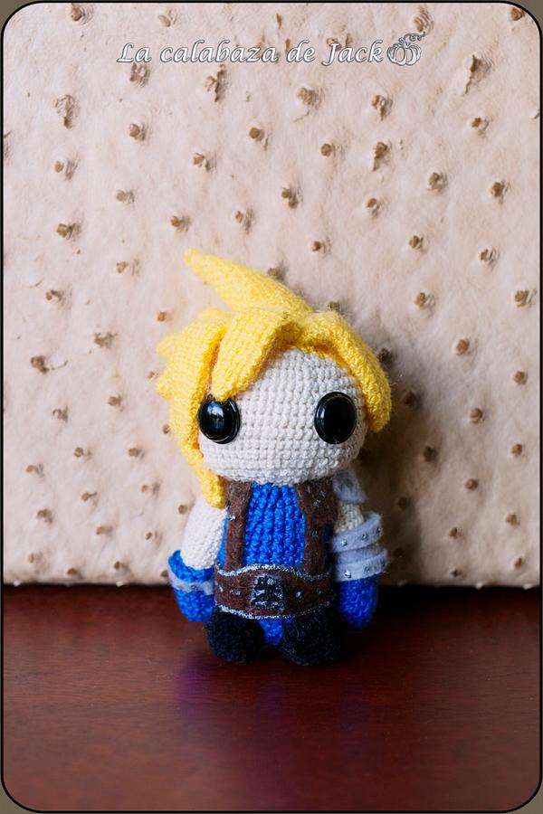 Cloud Amigurumi - Final Fantasy - La Calabaza de Jack