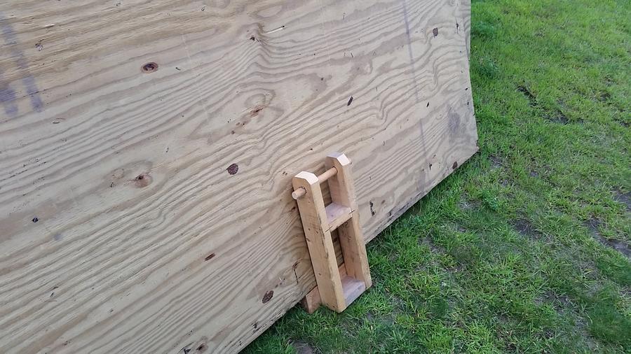 Plywood carrying tool