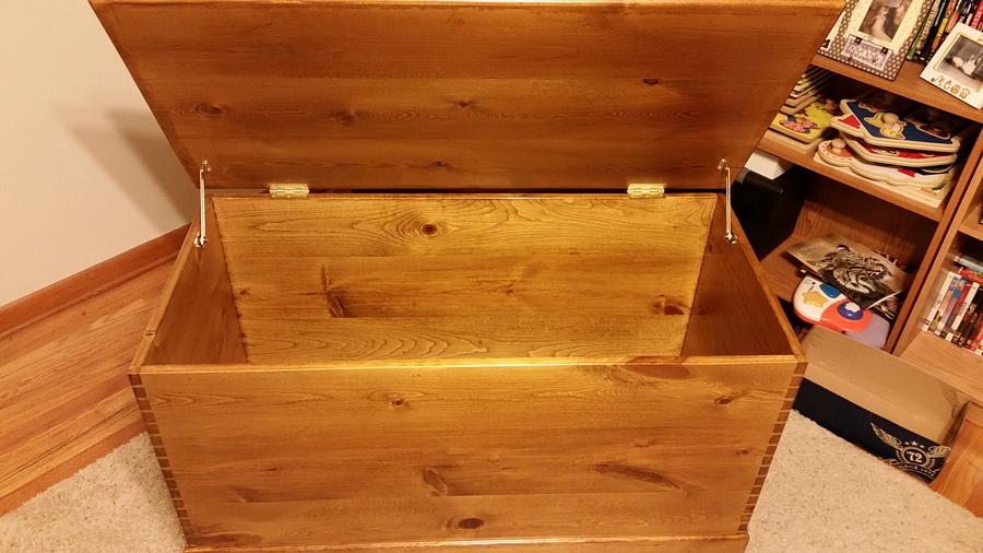 Pine Toy Box