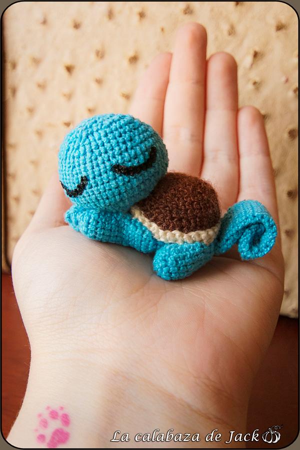 Sleepy Squirtle Amigurumi - Pokemon - La Calabaza de Jack