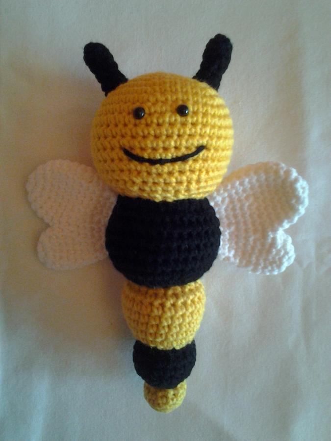 Bee Rattle