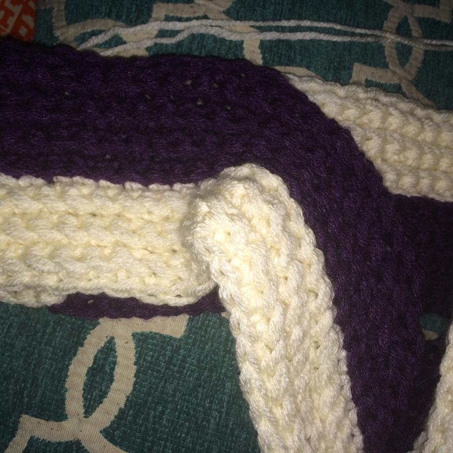 Twisted infinity scarf