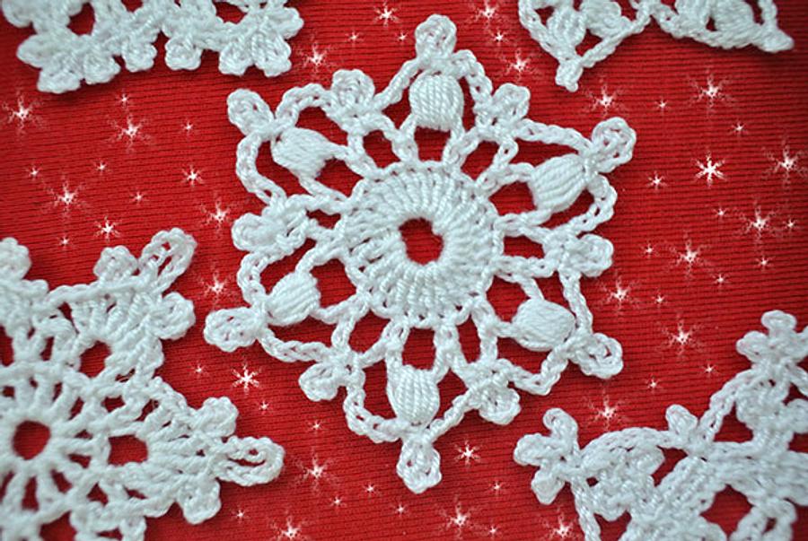 5 Free Crochet Snowflake Patterns