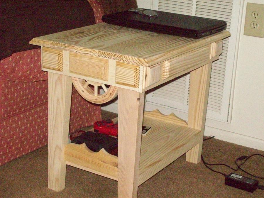 another pallet side table