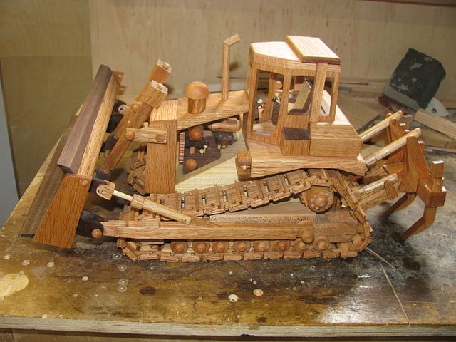 Bull Dozer High Gears - Woodworking Project by HTL - Craftisian