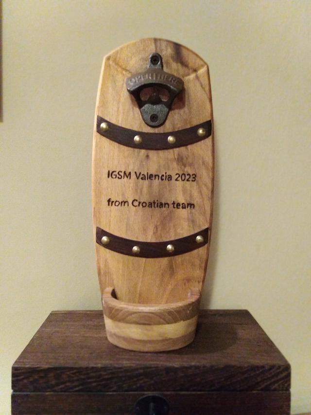 WALL HANG BOTTLE OPENER Woodworking Project by majuvla Craftisian