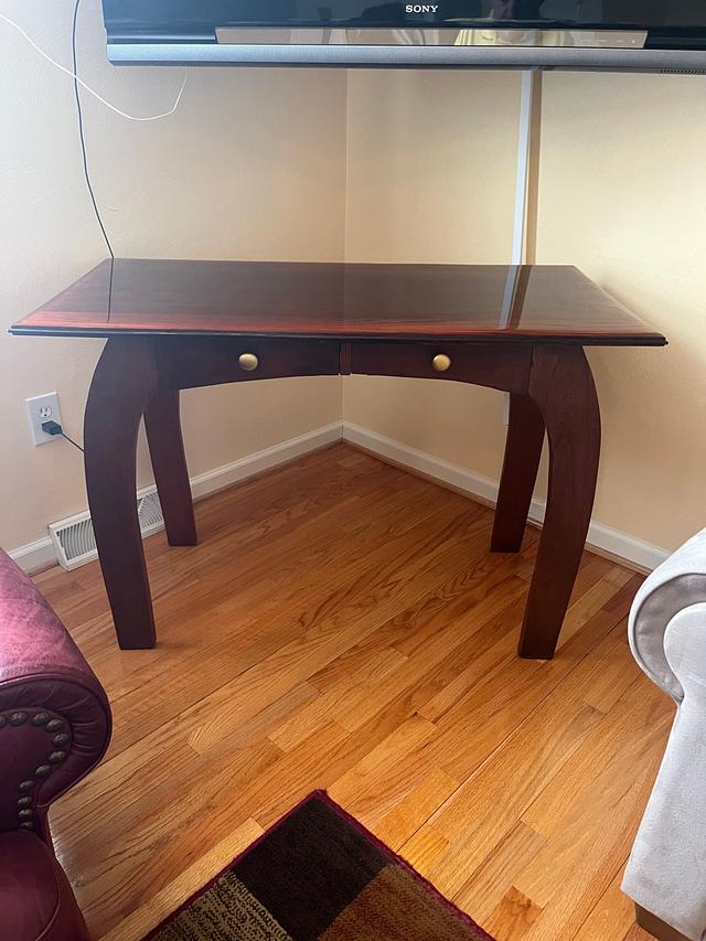 Table under wall hanger TV - Woodworking Project by Jack King - Craftisian